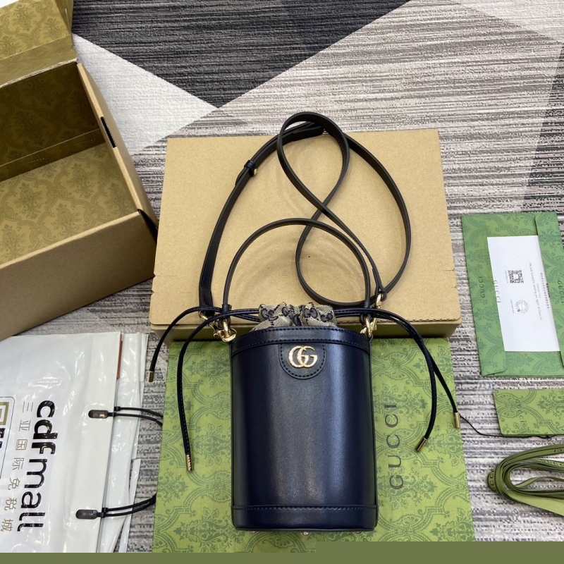 G*u*i bucket bags